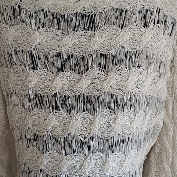 💜5 for $25.00💜 Moth XS delicate, lightweight. - Picture 5 of 7